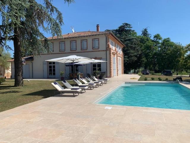 Chambre D'Hotes Et Table D'Hotes Domaine De La Terrasse Sas Et Gite Anda Montauban Lacourt-Saint-Pierre Экстерьер фото