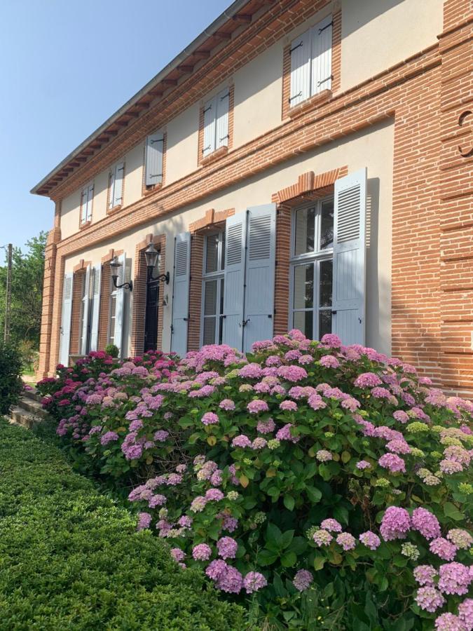 Chambre D'Hotes Et Table D'Hotes Domaine De La Terrasse Sas Et Gite Anda Montauban Lacourt-Saint-Pierre Экстерьер фото